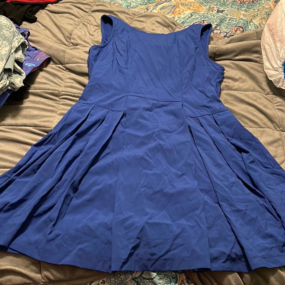 Blue sleeveless knee length dress